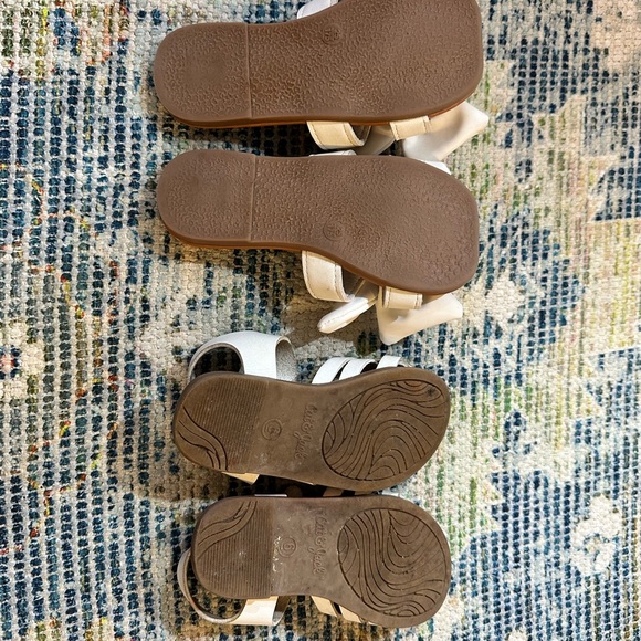 Clarks Tan and Cream Sandals bundle - Picture 1 of 3